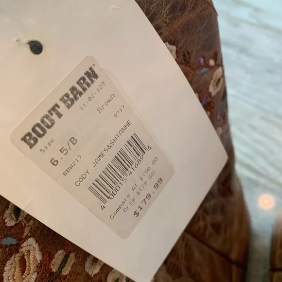 Shyanne Boots - Picture 2 of 2